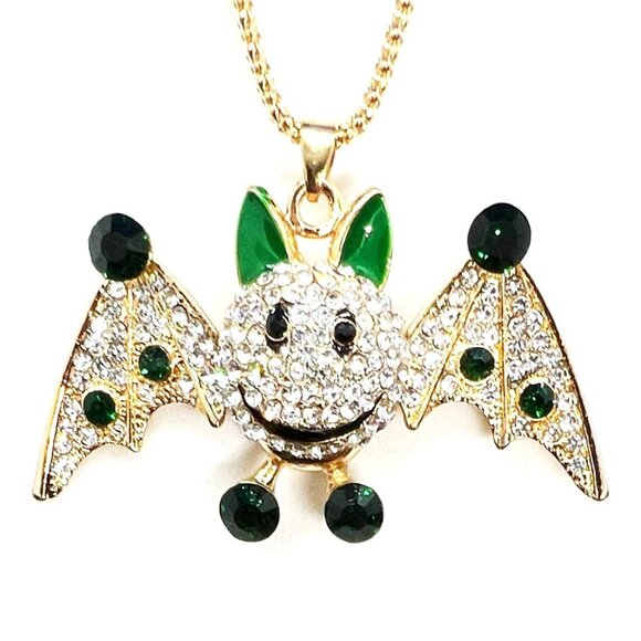 Green BAT with Open Wings Halloween Pendant Necklace - Picture 1 of 1